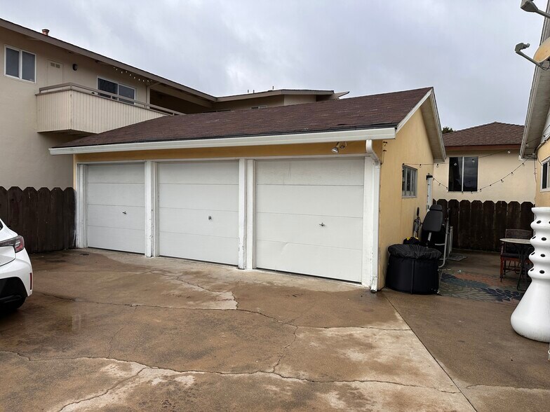 More Photos Of 107 Seeno St, Monterey Apartments For Sale