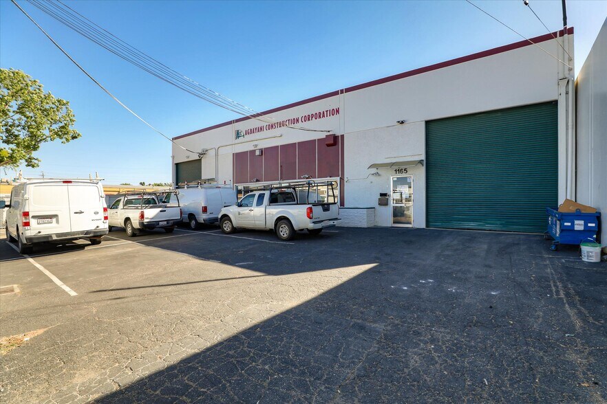 More Photos Of 1165-1169 N 5th St, San Jose Service For Sale