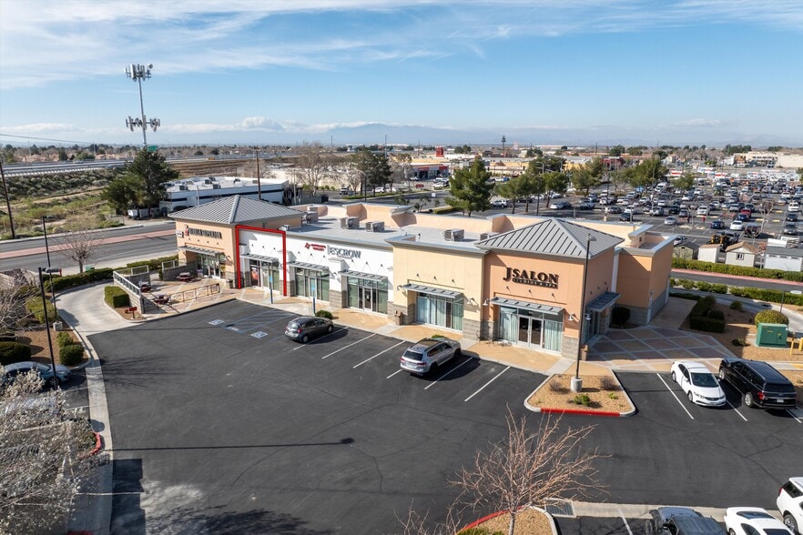 More Photos Of 44140 20th St W, Lancaster Storefront For Lease