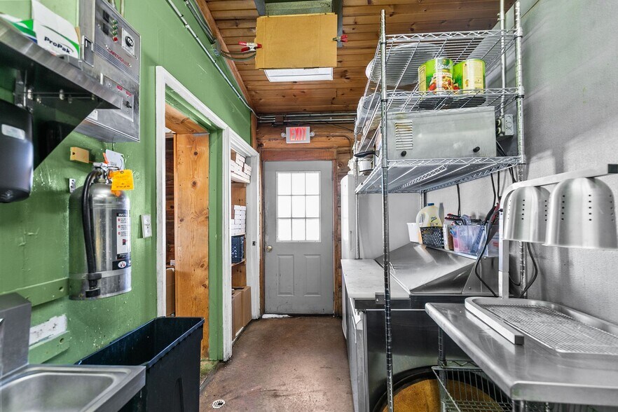 More Photos Of 8826 Grams Rd, Ripon Restaurant For Sale