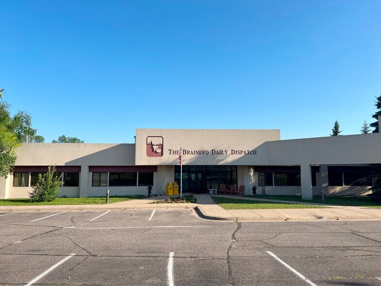 More Photos Of 506 James St, Brainerd Warehouse For Lease