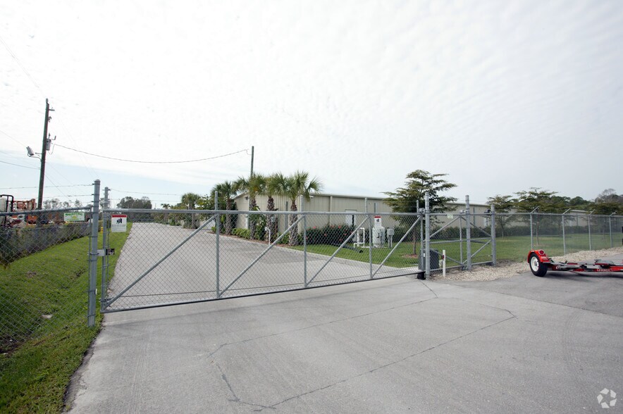 More Photos Of 7600 Alico Rd, Fort Myers Service For Lease