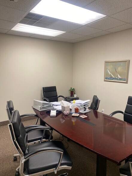 More Photos Of 20 Walnut St, Wellesley Office For Lease