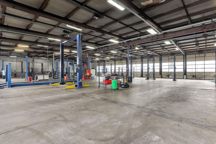 More Photos Of 1246 N Main St, Urbana Auto Dealership For Sale