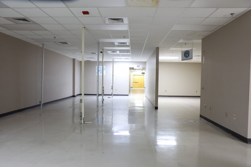 Primary Photo Of 3943 Highway 90, Pascagoula General Retail For Sale