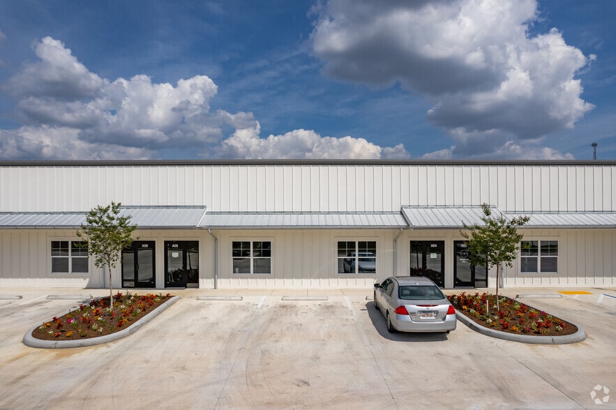 More Photos Of 11201 US-301, Oxford Restaurant For Lease