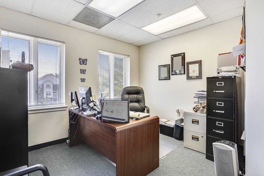 More Photos Of 7231-7243 Hanover Pky, Greenbelt Office For Lease