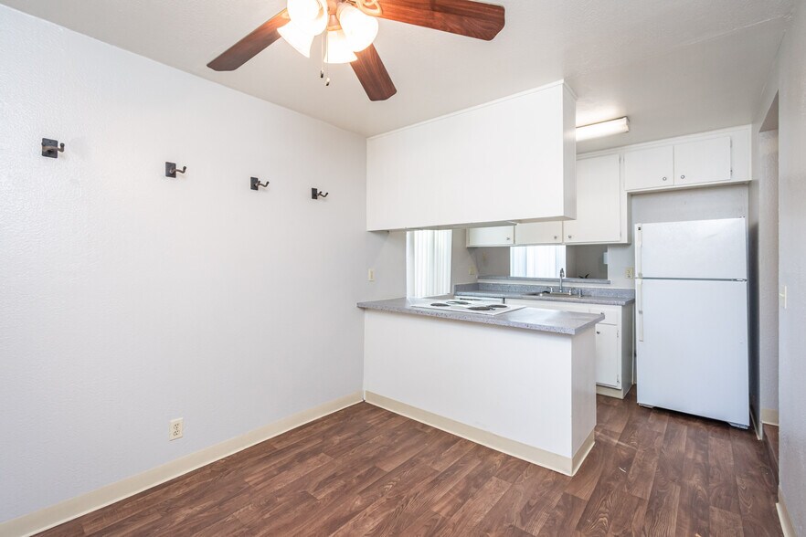 More Photos Of 815 18th St, Sacramento Apartments For Sale