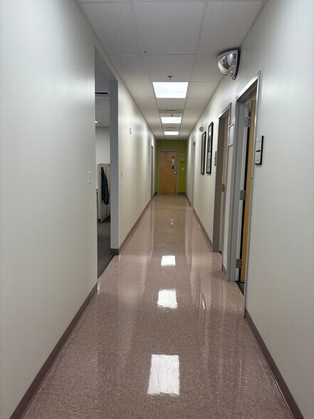 More Photos Of 260-300 Griffith Rd, Chicopee Warehouse For Lease