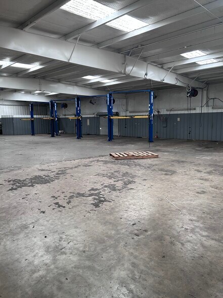 More Photos Of 4301 E Stan Schlueter Loop, Killeen Auto Dealership For Sale