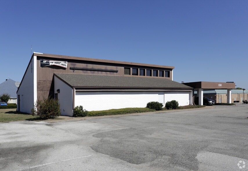 More Photos Of 1501 Northwest Hwy, Garland Medical For Sale