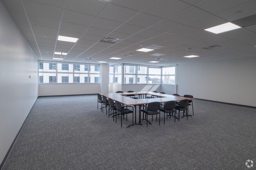 More Photos Of 1290 Broadway, Denver Office For Lease