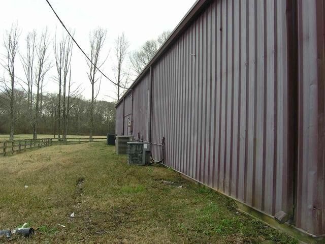 More Photos Of 2930 Springridge Rd, Raymond Freestanding For Lease