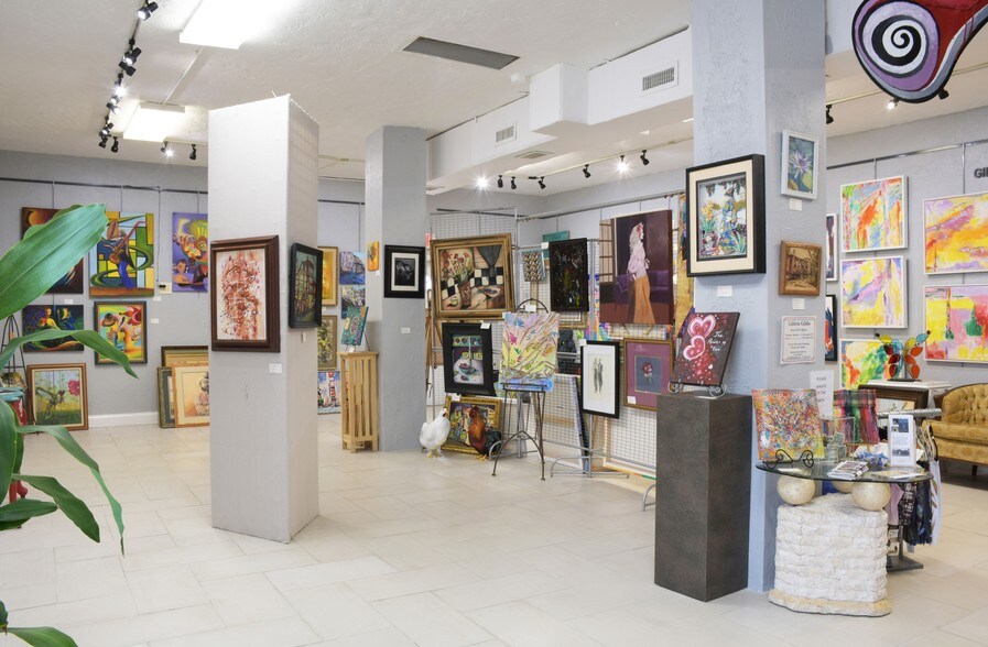 More Photos Of 2211 N Dixie Hwy, Lake Worth Freestanding For Lease
