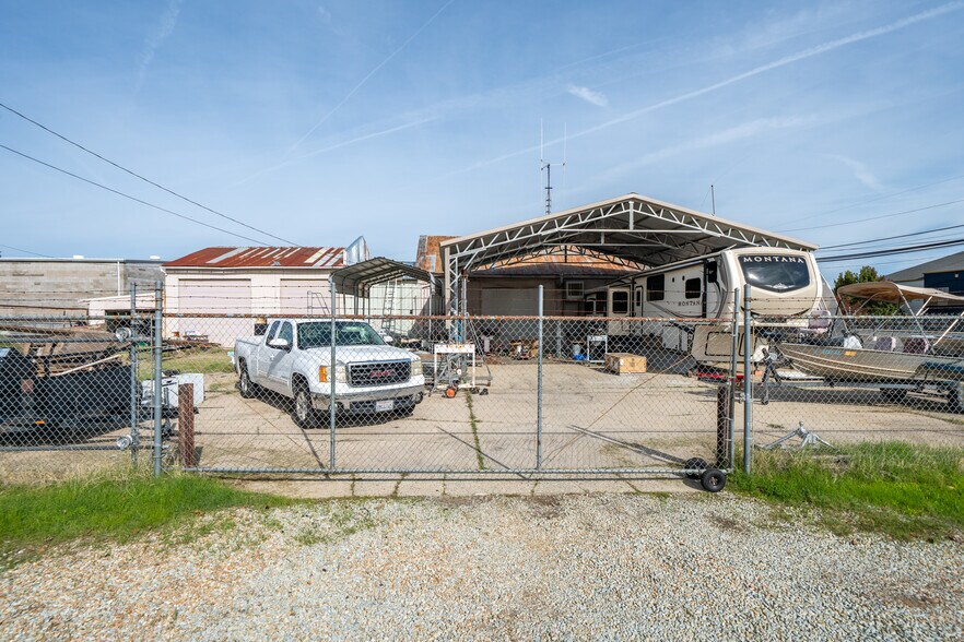 More Photos Of 5830 Caterpillar rd, Redding Industrial For Sale