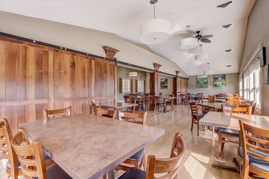 More Photos Of 800 S Main St, Lake Mills Golf Course Driving Range For Sale
