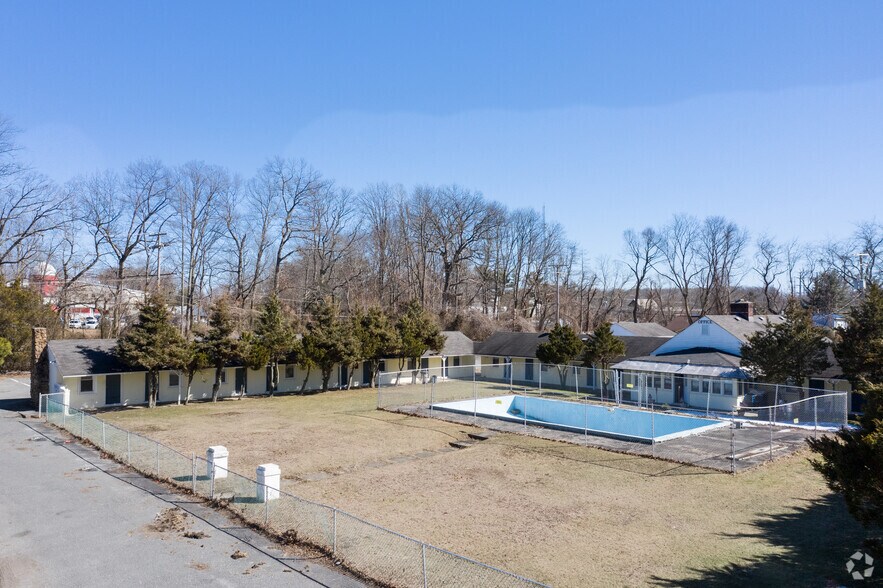 More Photos Of 3304 State Route 66, Neptune Hotel For Sale