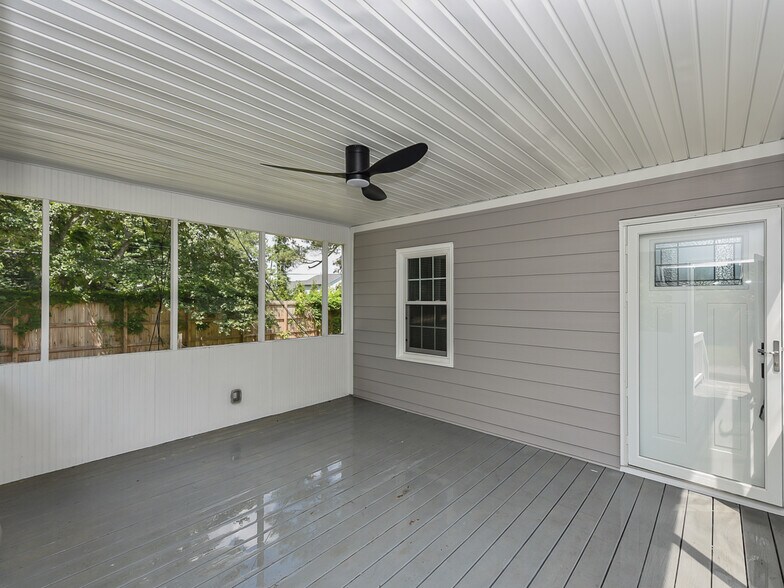 More Photos Of 225 Douglas St, Holly Springs Apartments For Sale