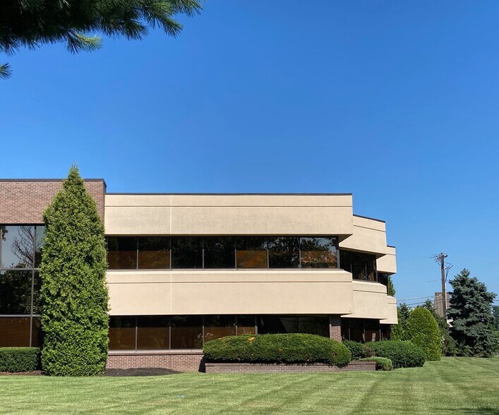 More Photos Of 1000 Lenola Rd, Maple Shade Township Unknown For Lease