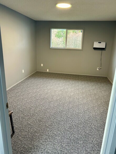 More Photos Of 14619 Purdy Dr NW, Gig Harbor Medical For Sale