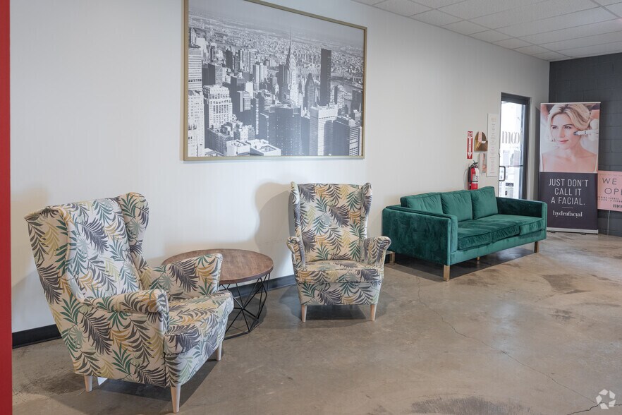 More Photos Of 4433 W 29th Ave, Denver Storefront Retail Office For Lease