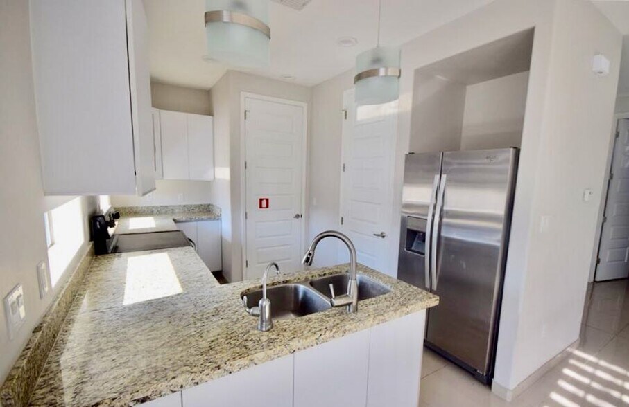 More Photos Of 1202 Upas Dr, Edinburg Apartments For Sale