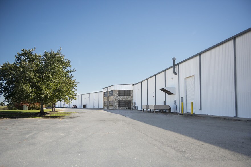 Primary Photo Of 1173 Progress Way, Maysville Warehouse For Lease