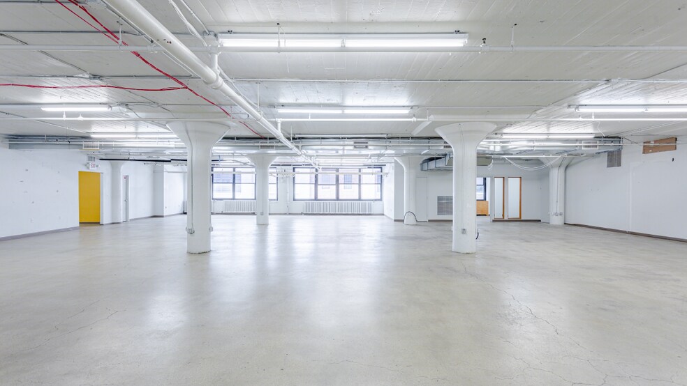 More Photos Of 31-00 47th Ave, Long Island City Industrial For Lease