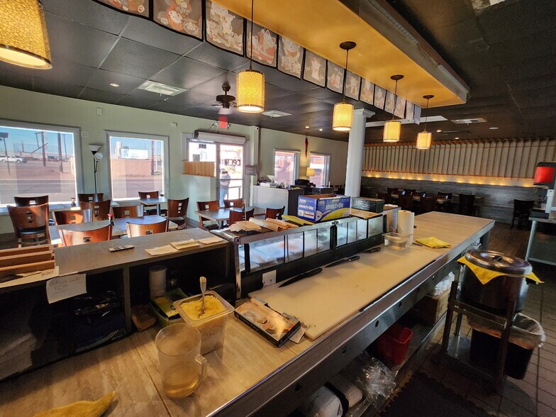 More Photos Of 445 E Main St, El Centro Restaurant For Sale