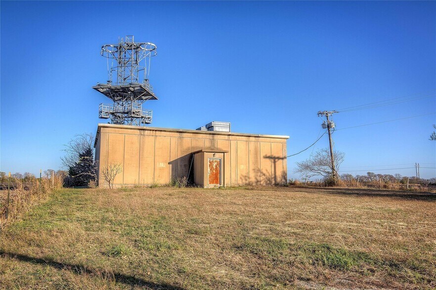 More Photos Of 550 S Farm To Market 1138, Nevada Radio TVTransmission Facilities For Sale