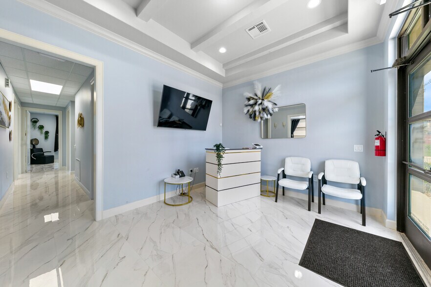 More Photos Of 8118 Fry Rd, Cypress Medical For Lease