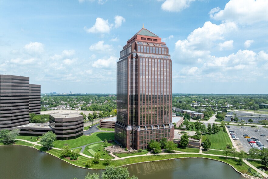 Primary Photo Of 2 Pierce Pl, Itasca Office For Sale