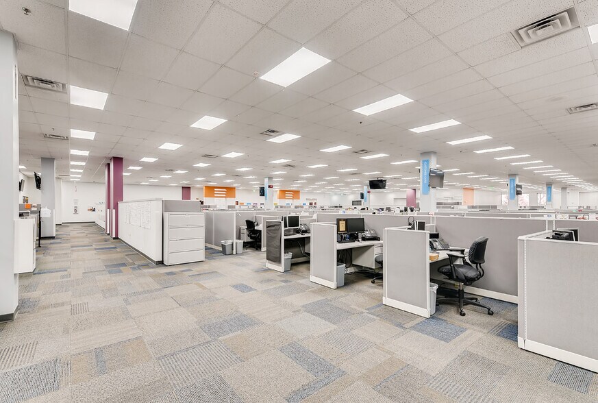More Photos Of 995 W 122nd Ave, Westminster Flex For Lease