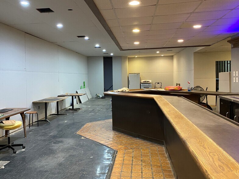 More Photos Of 4302-4306 N Dixie Dr, Dayton Specialty For Sale