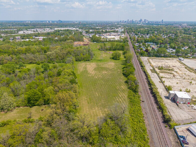 More Photos Of 671 N Hague Ave, Columbus Land For Sale