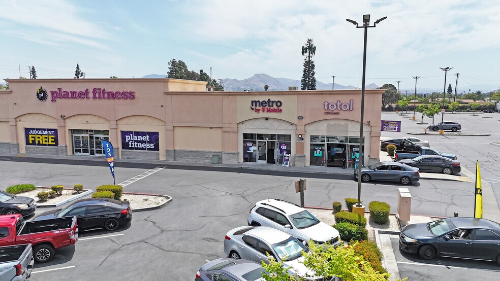 More Photos Of 568-618 S Mount Vernon Ave, San Bernardino Unknown For Lease