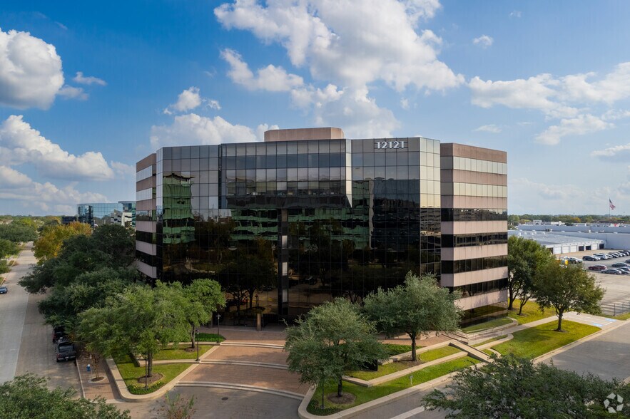 More Photos Of 12121 Wickchester Ln, Houston Office For Lease