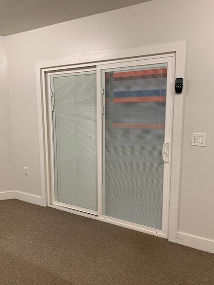 More Photos Of 94-1388 Moaniani St, Waipahu Warehouse For Lease