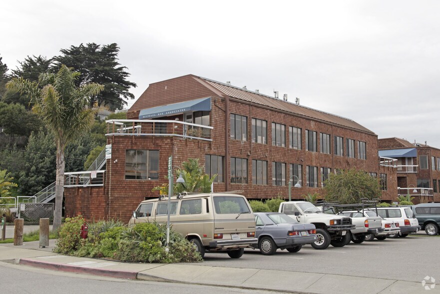 More Photos Of 1750 Bridgeway, Sausalito Office For Lease