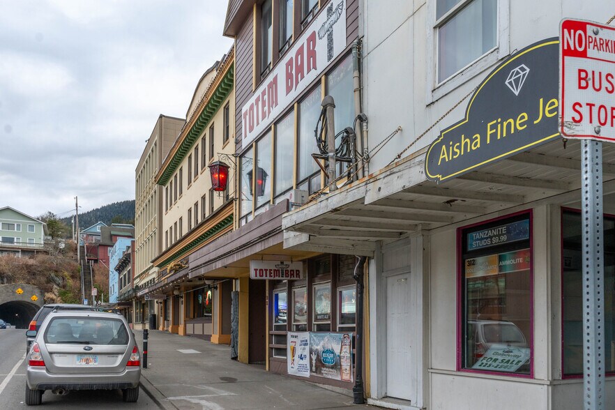 More Photos Of 314-316 Front St, Ketchikan Specialty For Sale