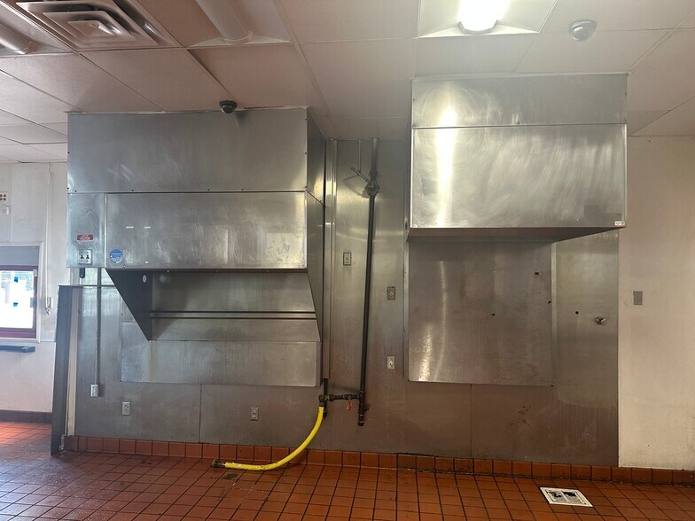 More Photos Of 2365 Pleasant Hill Rd, Duluth Fast Food For Lease