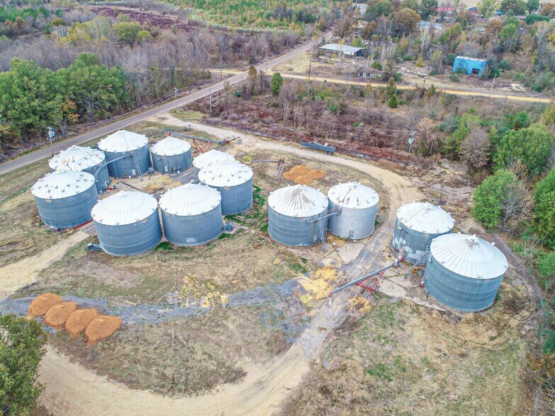 More Photos Of 600 Quitman St, Sledge Land For Sale