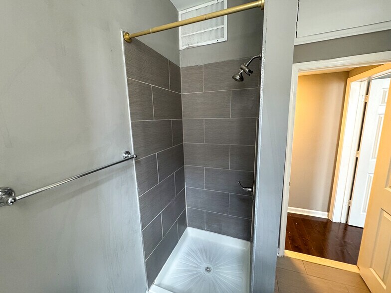 More Photos Of 1703-1705 Saint Paul St, Baltimore Apartments For Sale