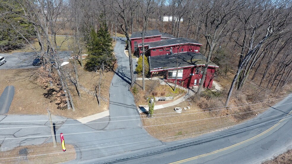 More Photos Of 3005 Brodhead Rd, Bethlehem Office For Sale