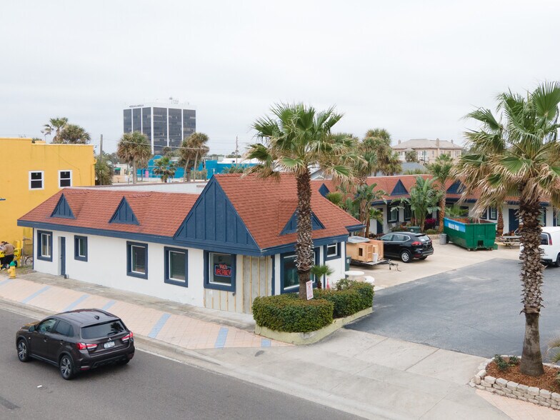 More Photos Of 735 N Atlantic Ave, Daytona Beach Hotel For Sale