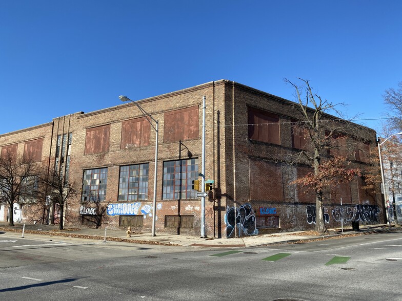 More Photos Of 926-938 E Monument St, Baltimore Warehouse For Sale