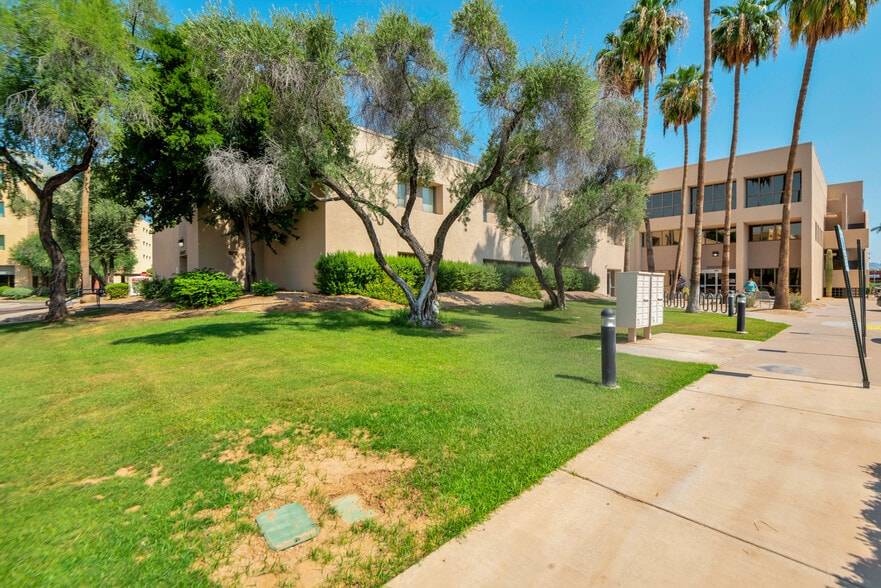 Primary Photo Of 10250 N 92nd St, Scottsdale Medical For Lease