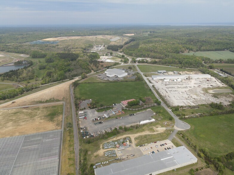More Photos Of 11084 Dennis W Kerns Pky, King George Warehouse For Sale