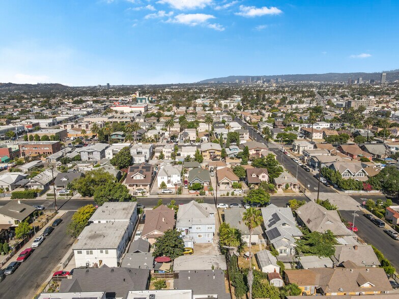 More Photos Of 1714 3rd Ave, Los Angeles Apartments For Sale
