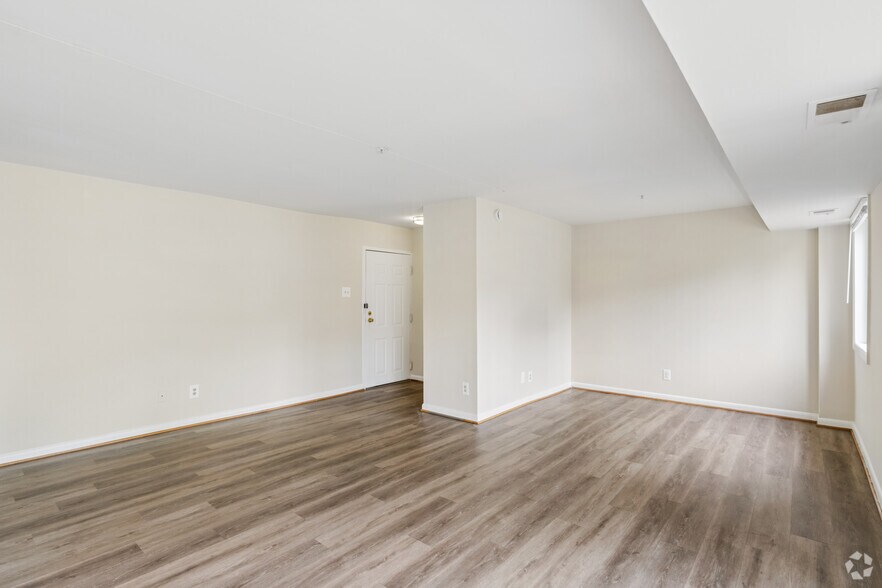More Photos Of 1212 Southern Ave SE, Washington Apartments For Sale